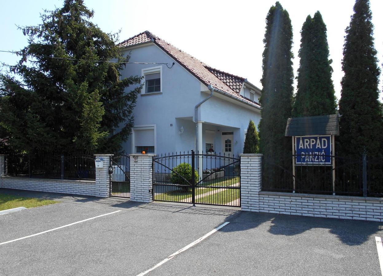 Arpad Panzio Bed & Breakfast Gyor Luaran gambar