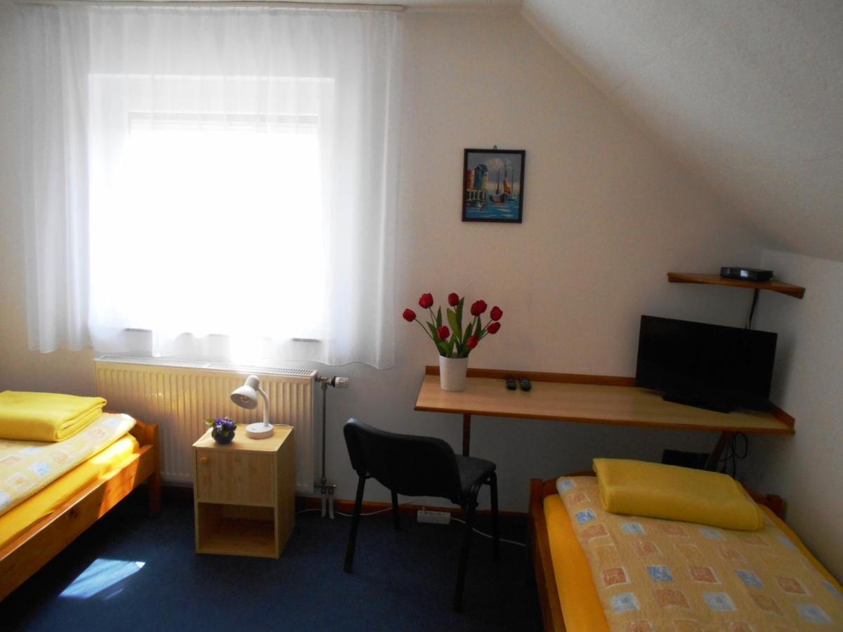 Arpad Panzio Bed & Breakfast Gyor Luaran gambar
